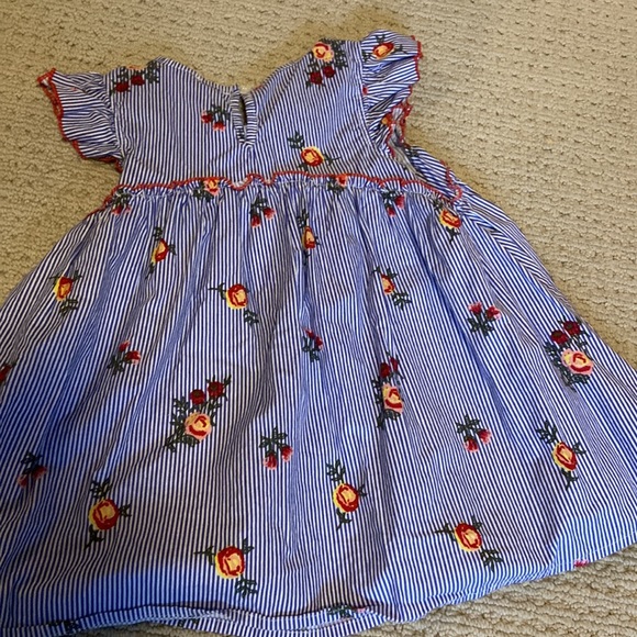 BCBG girls sized 6 shirt - Picture 3 of 3